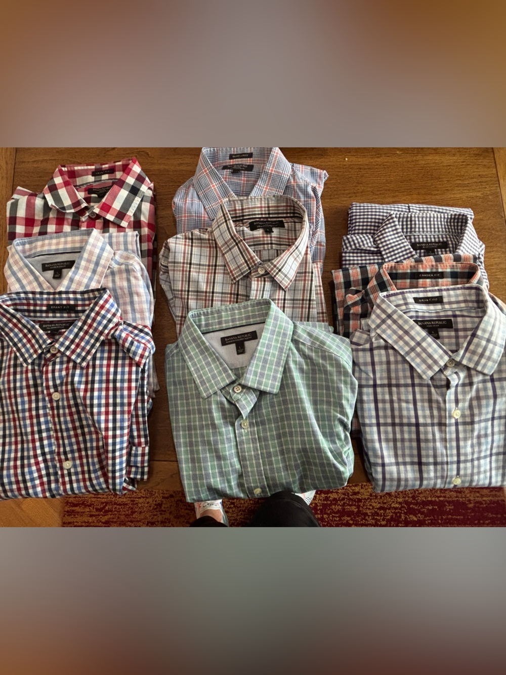 9 Men's Large Banana Republic Non-iron Button-Down Shirts - Blue, Green, Red.